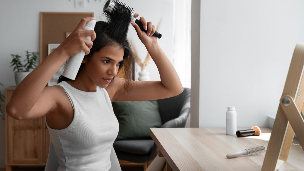 Forget Expensive Hair Products – This Hairstylist’s Kitchen Hack Will Banish Frizz Forever!