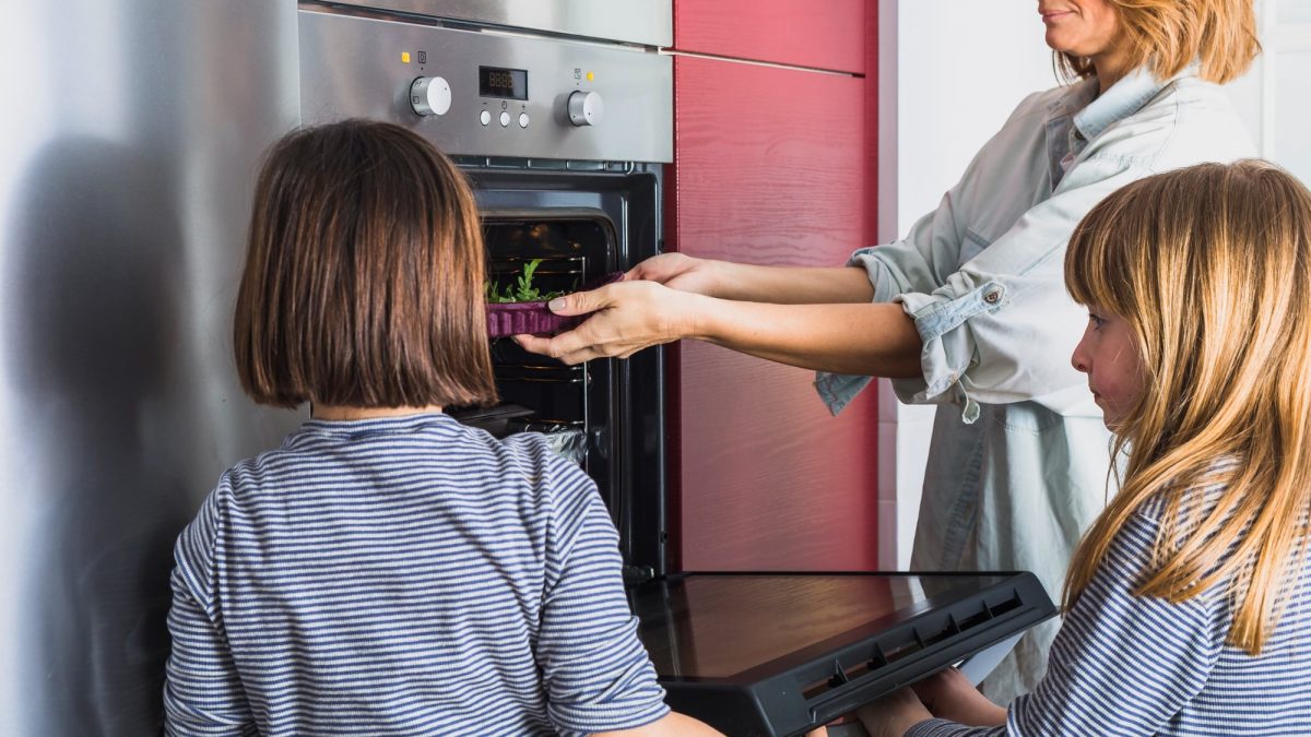 This Unassuming Kitchen Gadget Could Make Microwaves Obsolete – Experts Reveal Shocking Real-World Results