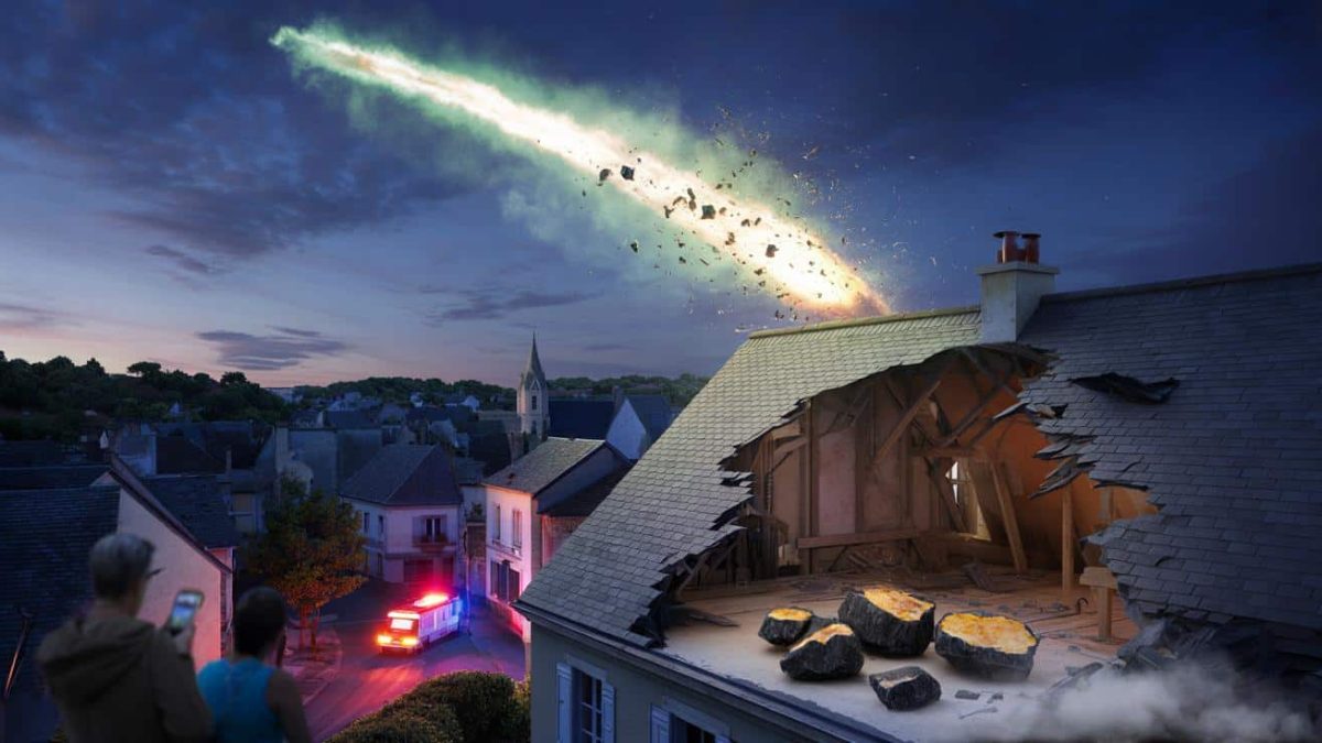 A Space Fireball Crosses The French Sky, Punctures A Roof And Meteorite Debris Is Found