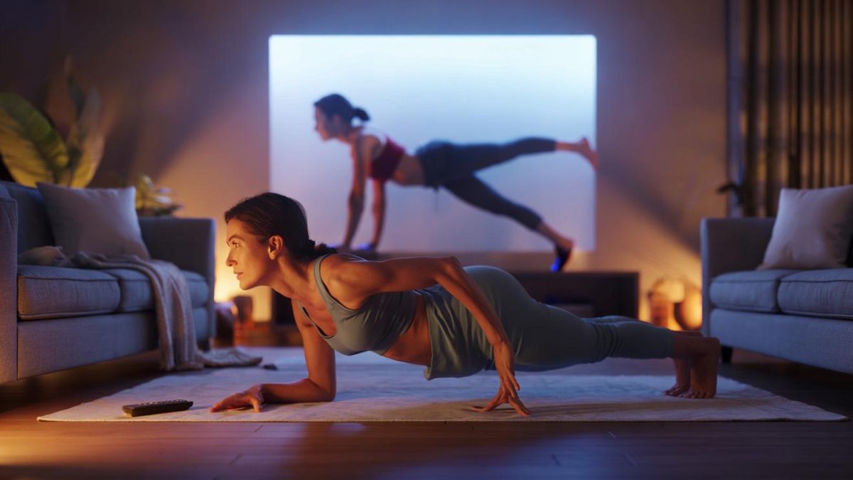 Abdominal fat: 4 moves to do in front of the TV to sculpt your figure without effort