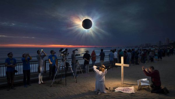 Shocking Celestial Event Divides the World: Experts Hail the Longest Solar Eclipse as a Miracle, While Others Warn of Apocalyptic Omens