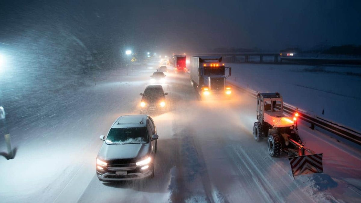 Snowpocalypse Ahead: Brace for the Extreme Whiteout Slamming Key Corridors Overnight