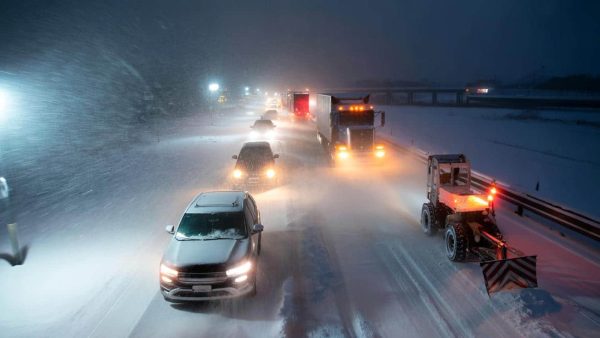 Snowpocalypse Ahead: Brace for the Extreme Whiteout Slamming Key Corridors Overnight