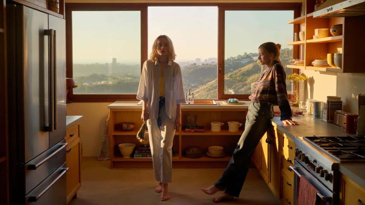 Lily-Rose Depp, her Los Angeles villa where she lives with her girlfriend