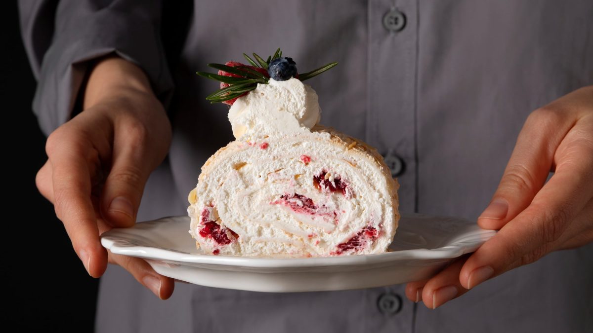 The Shocking French Chef Reinvention That’s Making Yogurt Cakes Irresistible