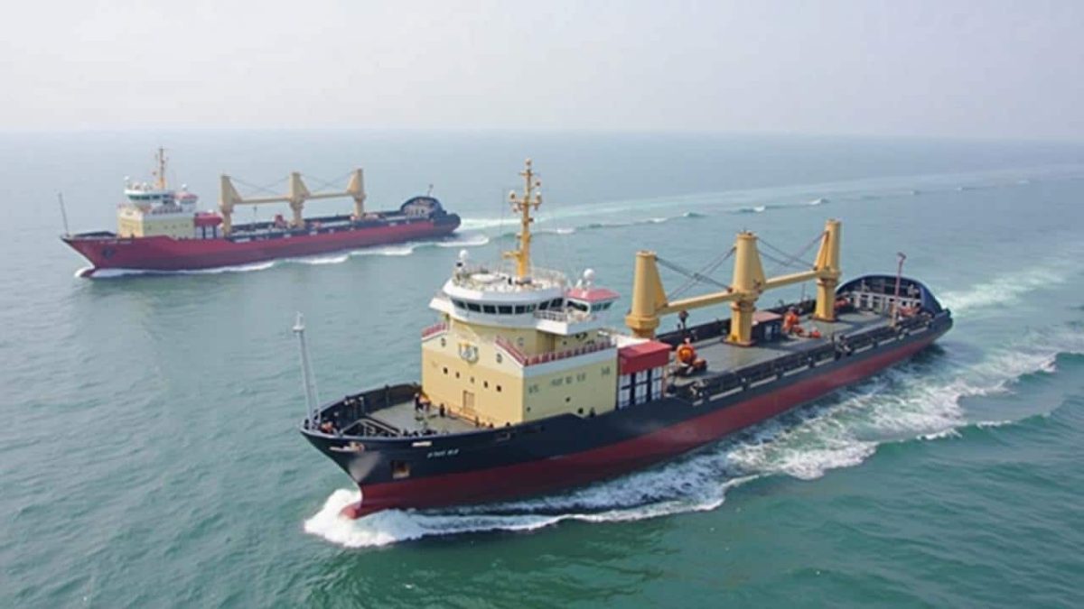 Shocking Revelation: China Secretly Mobilized 1,400 Fishing Boats to Build a Colossal 200-Mile Barrier in the East China Sea