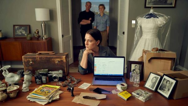 The Shocking Secrets of How the Rich Sell Their Family Heirlooms Online