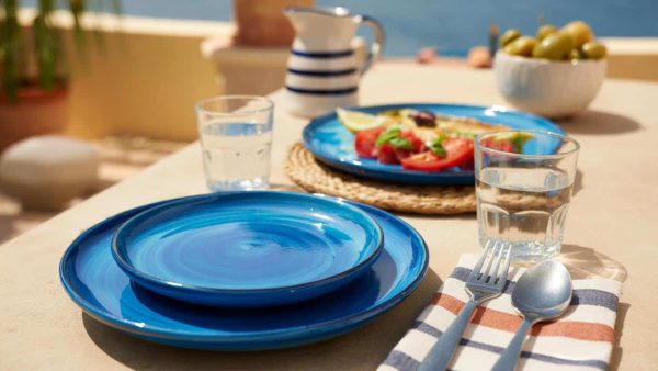Plain white plates are over: this under-€2 Gifi design brings Mediterranean style to your table