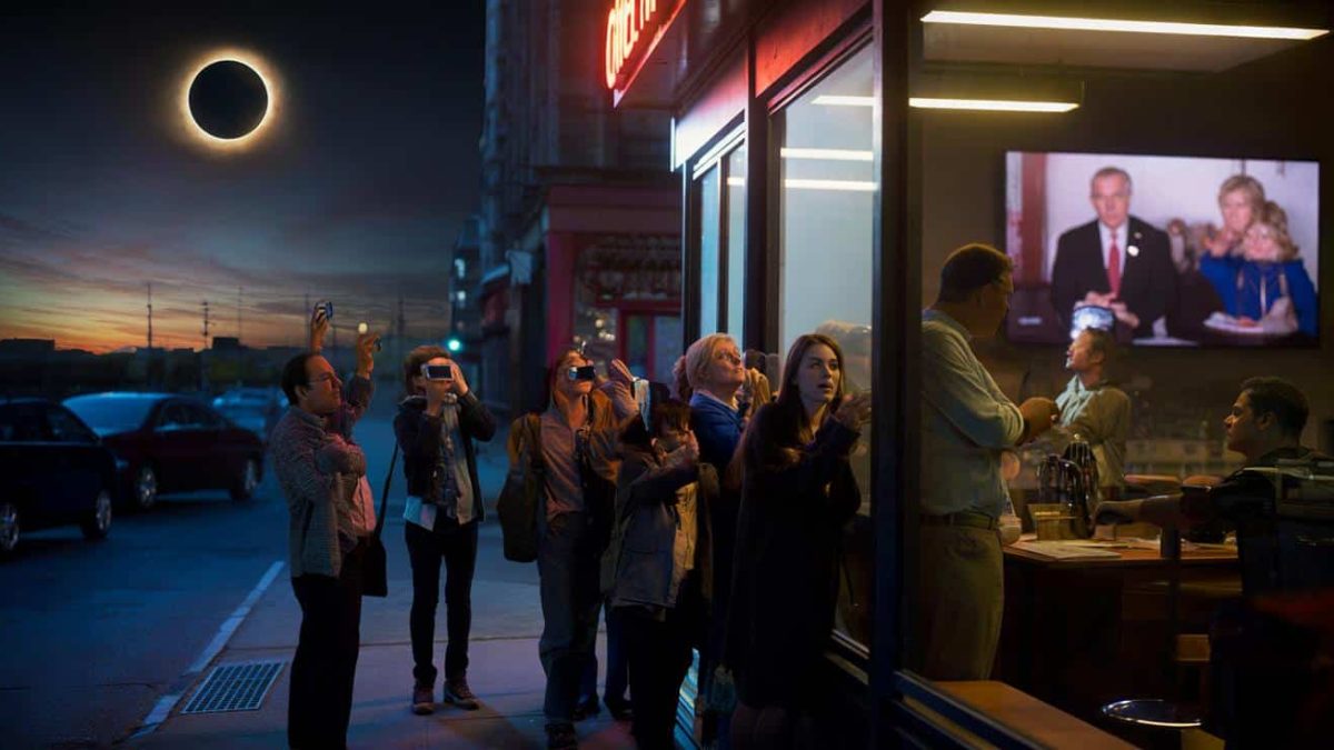 Brace Yourselves: 6 Minutes of Total Darkness Is Coming and Politicians Can’t Agree on What to Do