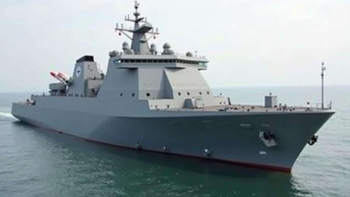 This 25,000-ton Chinese colossus is the first ship in the world built solely to catch rockets with a net