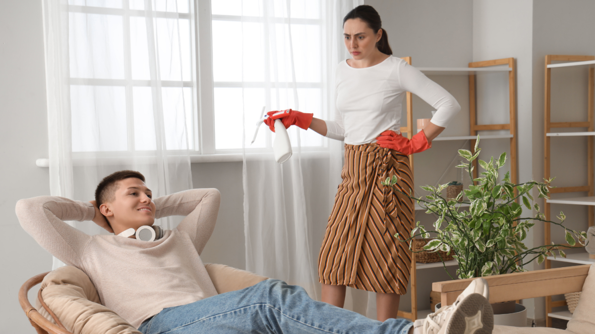 Men who are highly productive at work but lazy at home often display these 8 distinctive traits, according to psychology