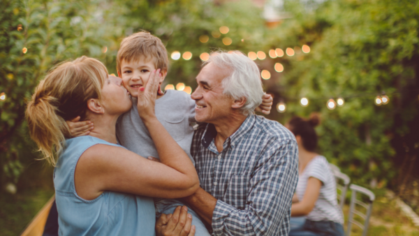 7 habits of grandparents that create unbreakable bonds with their grandkids, says psychology