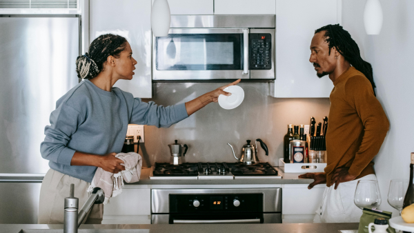 7 low-key traits of women who lack maturity and class, according to psychology