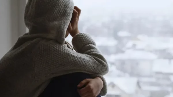 Research says the health consequences of having no close friends are not metaphorical — the immune system is measurably weaker, the cognitive decline measurably faster, and the recovery from illness measurably slower, which means the body is not waiting for a person to feel lonely before it starts responding to the fact that they are