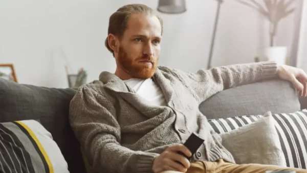Psychology says the reason most people never change their lives isn’t fear of failure – it’s that they’ve spent so long performing a version of themselves for other people that they genuinely can’t tell anymore which desires are actually theirs
