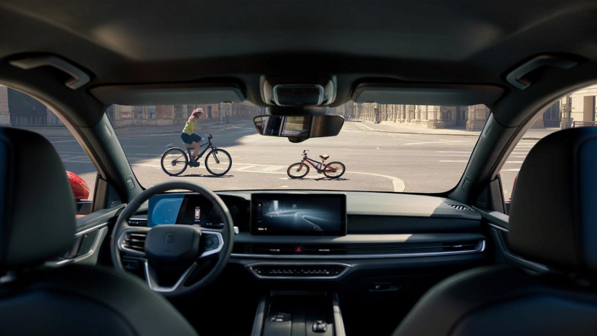 Why drivers can see less and less from behind the wheel of modern cars