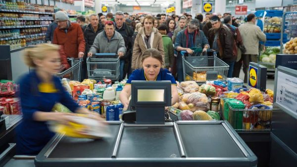 Why Lidl cashiers move so fast: the psychological strategy speeding up the checkout