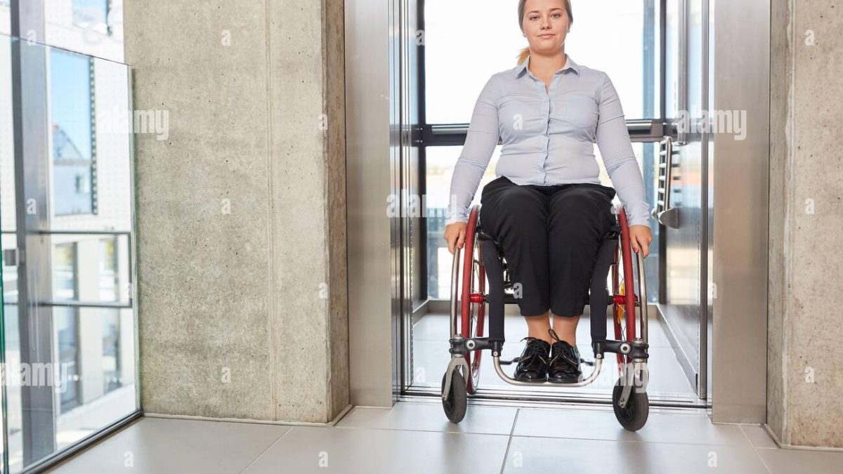 The Incredible Story of the Wheelchair-Bound Woman Who Stood Up and Walked Towards Her Savior After 5 Years
