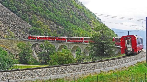Shocking Secrets Railway Officials Don’t Want You to Know About India’s Platform Entry Rules