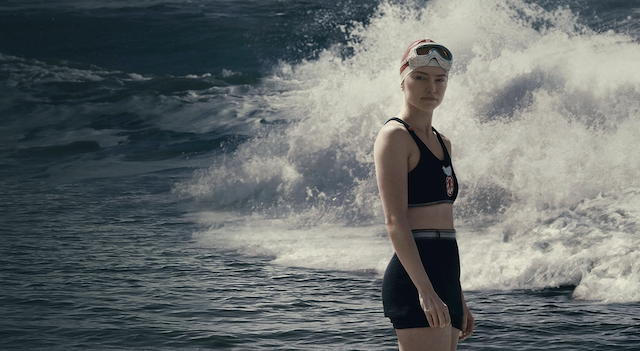 The Shocking Discovery That Saved a Swimmer’s Life After a Terrifying 6-Mile Ocean Battle