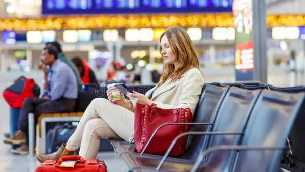 Heartbroken Woman Waited 14 Hours For Missing Husband at Airport, But His Plane Landed Without Him – The Shocking Truth Will Leave You Speechless