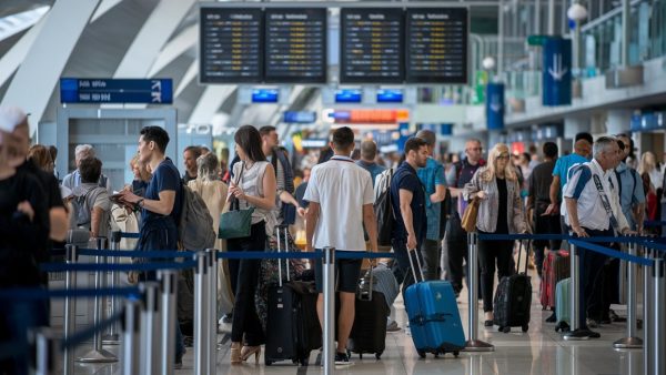 Shock at Buenos Aires Airports as Flights Grounded and Passengers Stranded Amid Chaos
