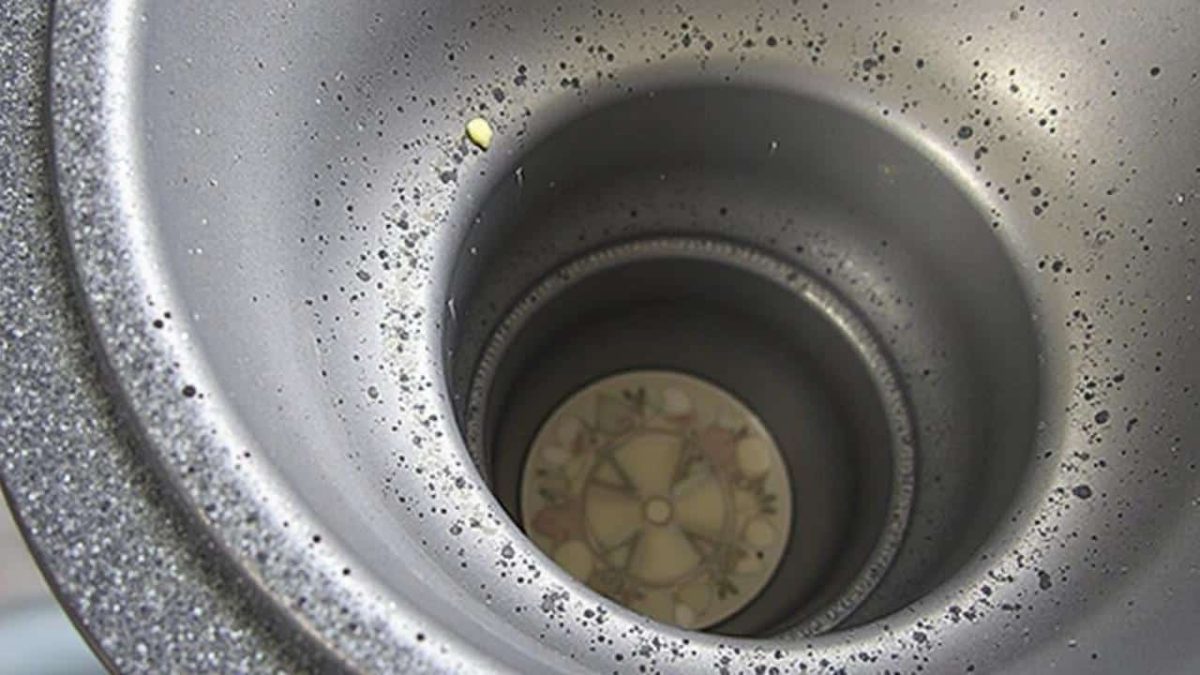 Shocking Secrets Your Iron Is Hiding That Could Ruin Your Clothes Forever