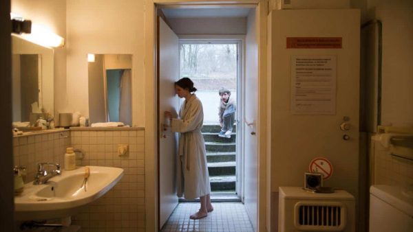 Unbelievable Bathroom Hack Is Keeping German Homes Toasty This Winter (Without Heating!)