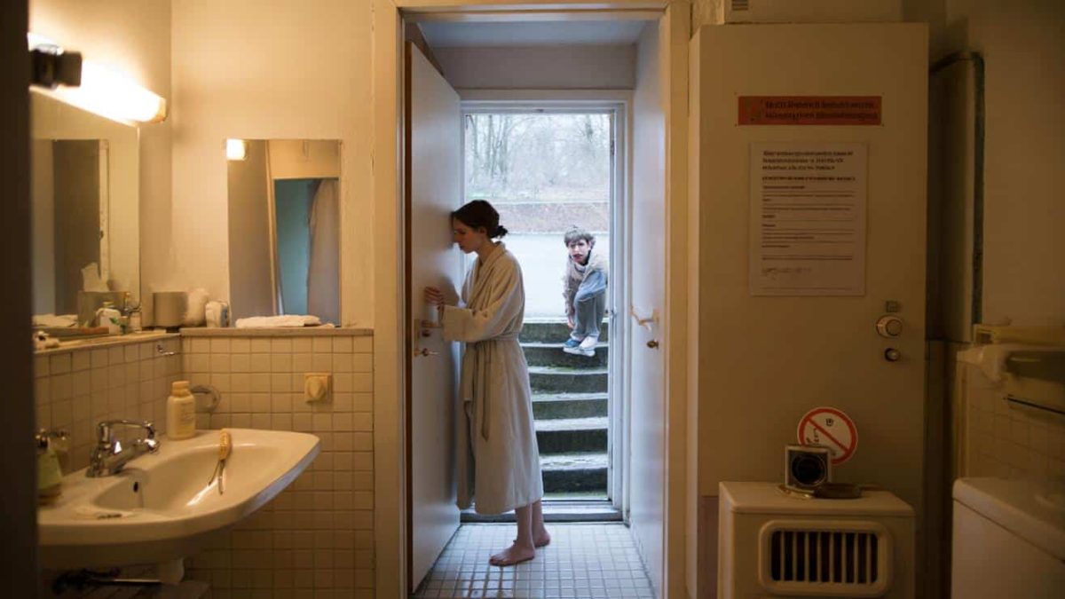 Unbelievable Bathroom Hack Is Keeping German Homes Toasty This Winter (Without Heating!)
